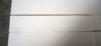 Sferette cave di allumina per forni industriali ad alta temperatura