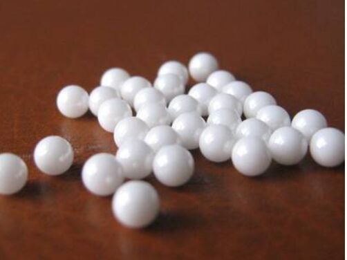 Perle di zirconia stabilizzata con ittria ad alta densità, a bassissima usura, per un'efficienza di macinazione superiore e lunga durata