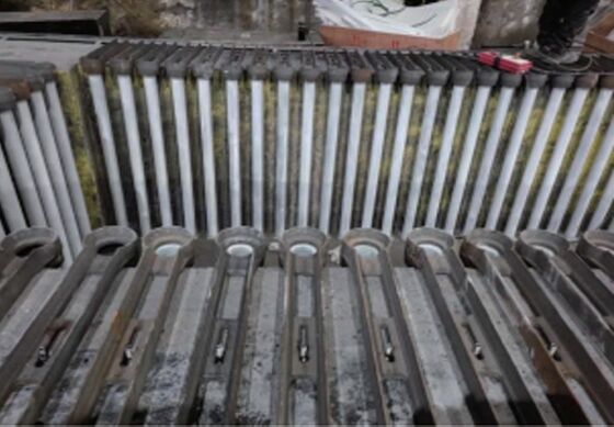 Elemento riscaldante in SiC con temperatura massima di esercizio di 1500°C, resistente alla corrosione e ad alta efficienza termica per forni industriali