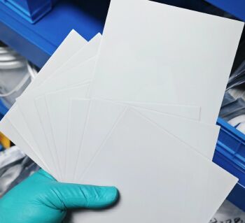 Substrato di nitruro di alluminio lucidato