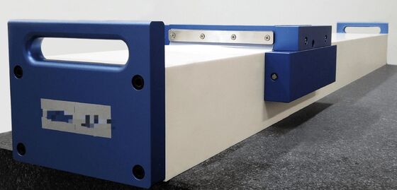 Bilancia lineare a galleggiamento d'aria