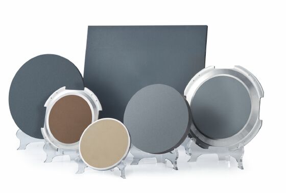 Parti per ceramiche a nitruro di alluminio