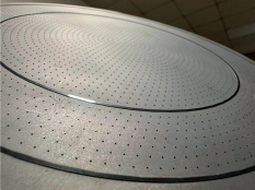 Sabbiatura CNC di componenti ceramici