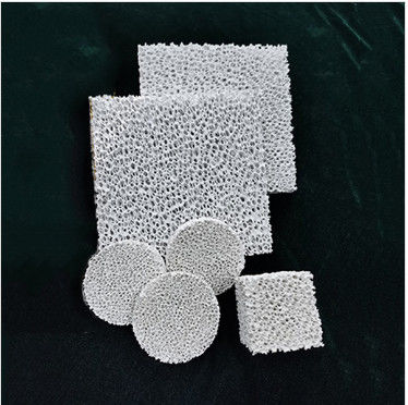 Porosità ceramica del filtro 80-90% dalla schiuma dell'allumina quadrata rotonda della fonderia