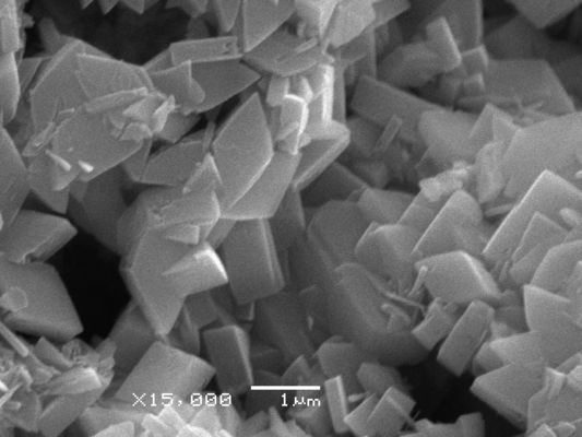 Idrossido microcristallino del sodio basso di 81% Al2O3 Boehmite