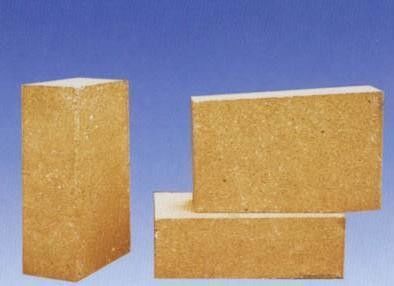 17,5% REFRATTARIETÀ DEI MATTONI DELLO SPINELLO DELL'ALLUMINA DI POROSITÀ ALTA, USATA PER LE FORNACI DI RAFFINAMENTO E LE SIVIERE DI RAFFINAMENTO.