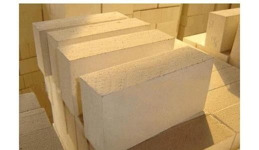 Porosità dei mattoni refrattari 22% dell'allumina di densità di HA60 HA80 2.55g/Cm3 alta